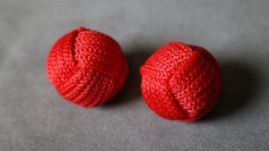 Monkey Fist Chop Cup Balls (1 Regular and 1 Magnetic) by Leo Smetsters