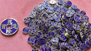 MINI CHINESE COIN PURPLE by N2G