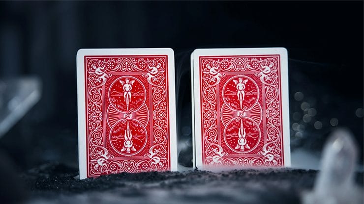Leviti Deck by PITATA